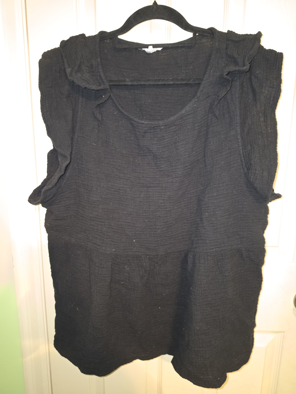 Chic Soul Black Ruffled Cap-Sleeve Blouse